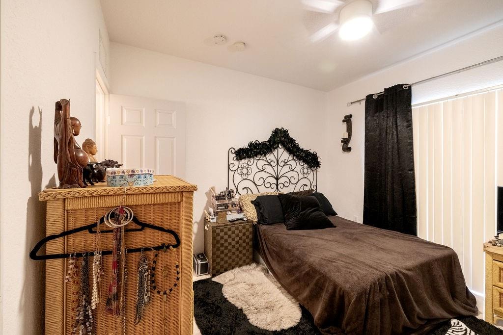 2416 SE 21st St Unit: 2416