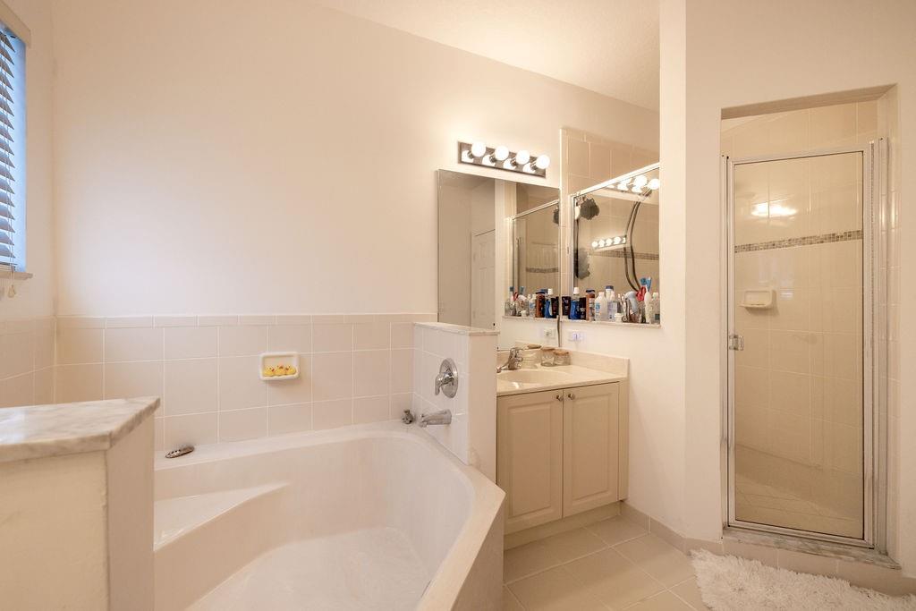 2416 SE 21st St Unit: 2416