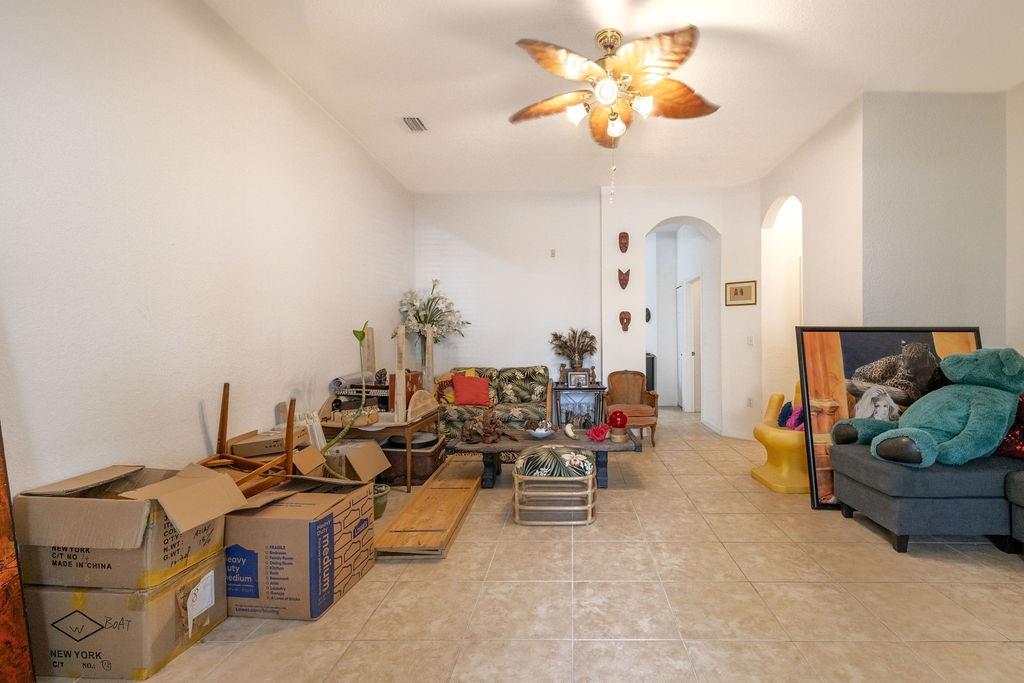 2416 SE 21st St Unit: 2416