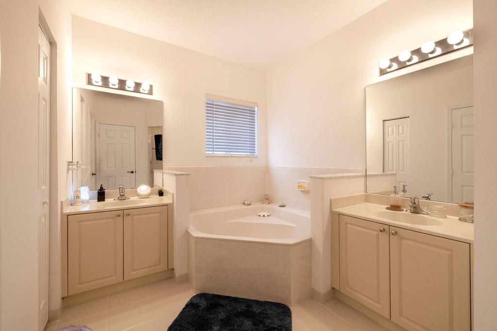 2416 SE 21st St Unit: 2416