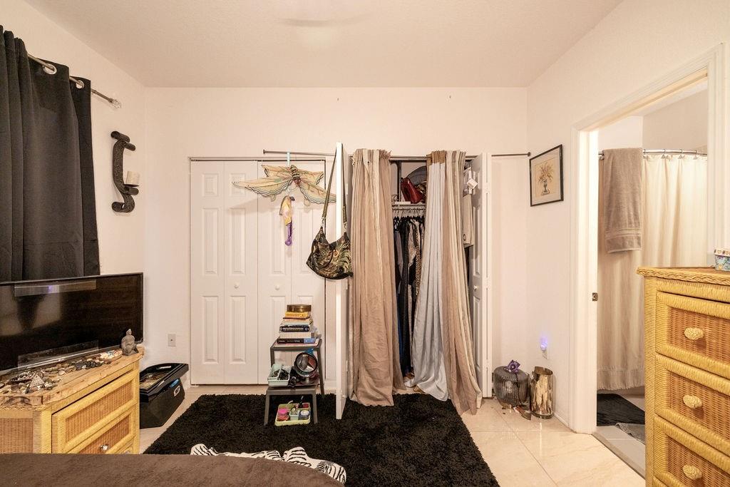 2416 SE 21st St Unit: 2416