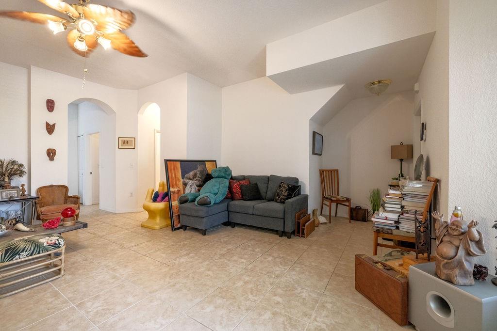 2416 SE 21st St Unit: 2416