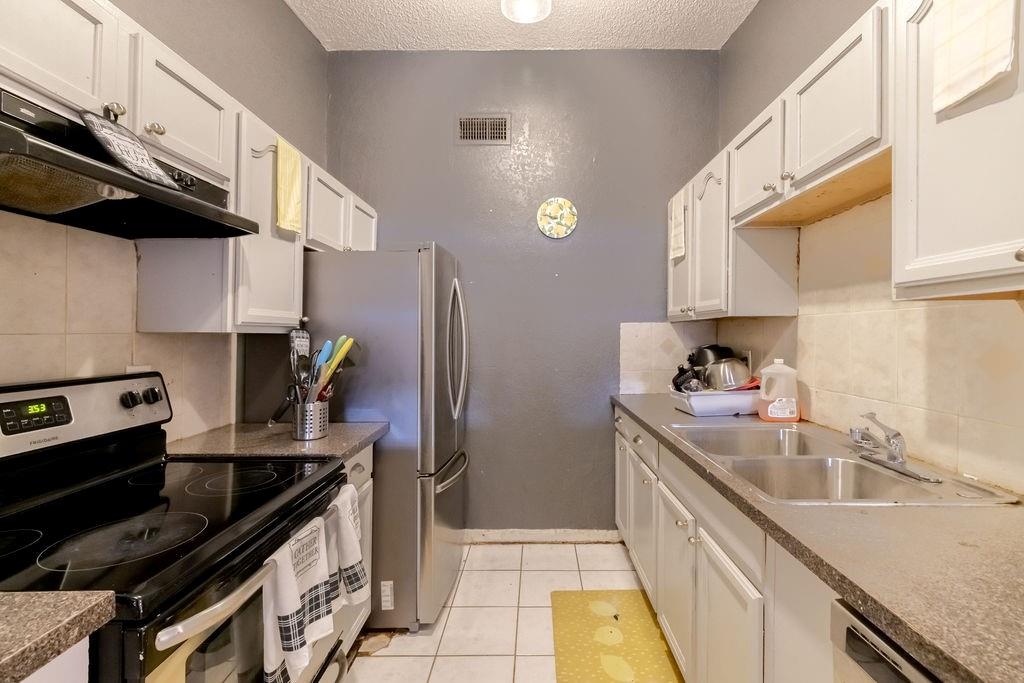20420 NW 29th Pl Unit: ,