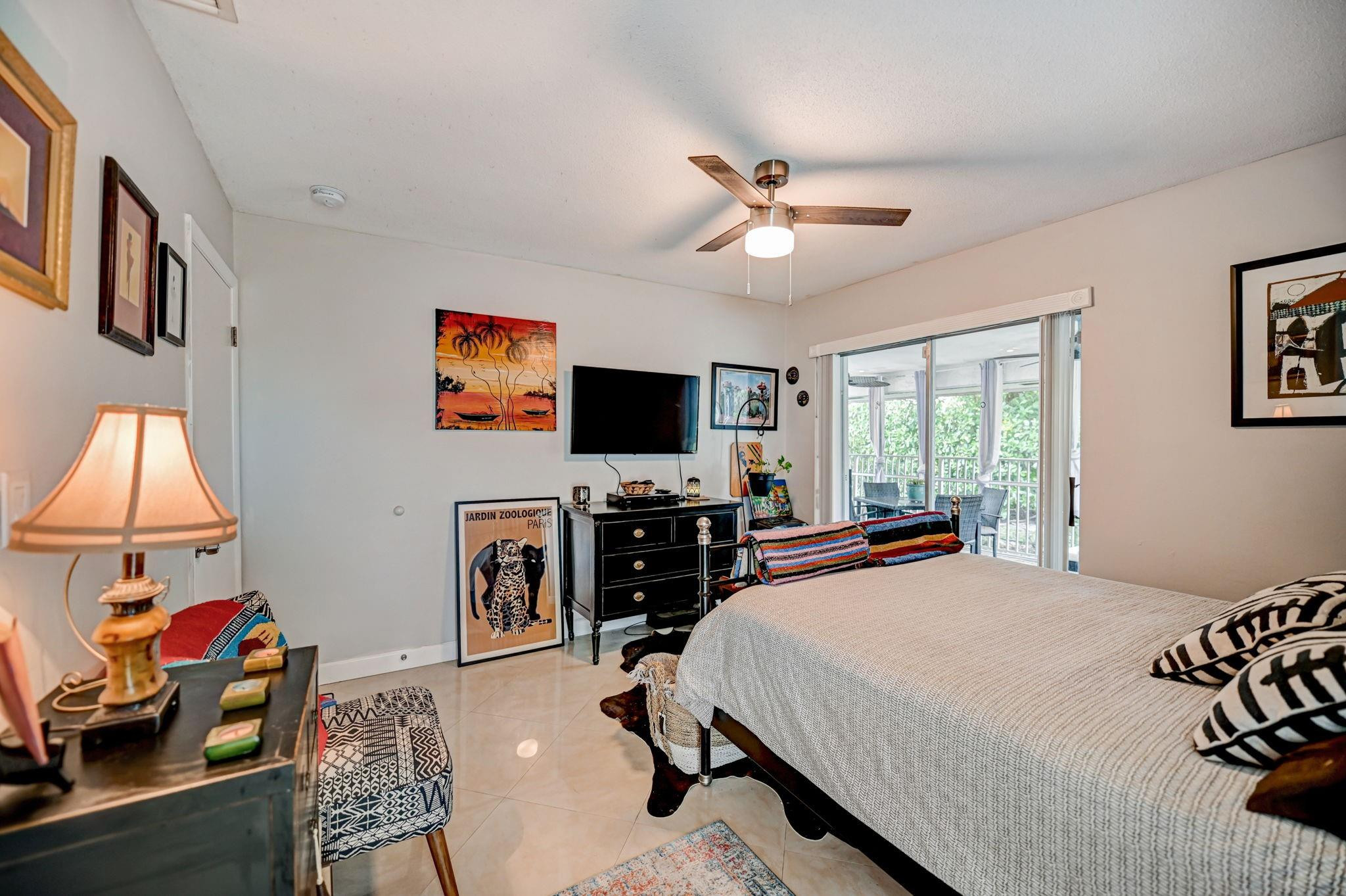 4711 Bayberry Ln