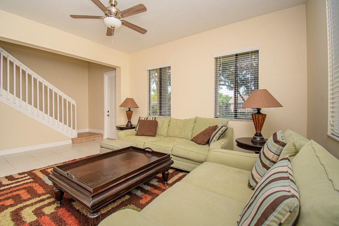 2407 Venetian Way