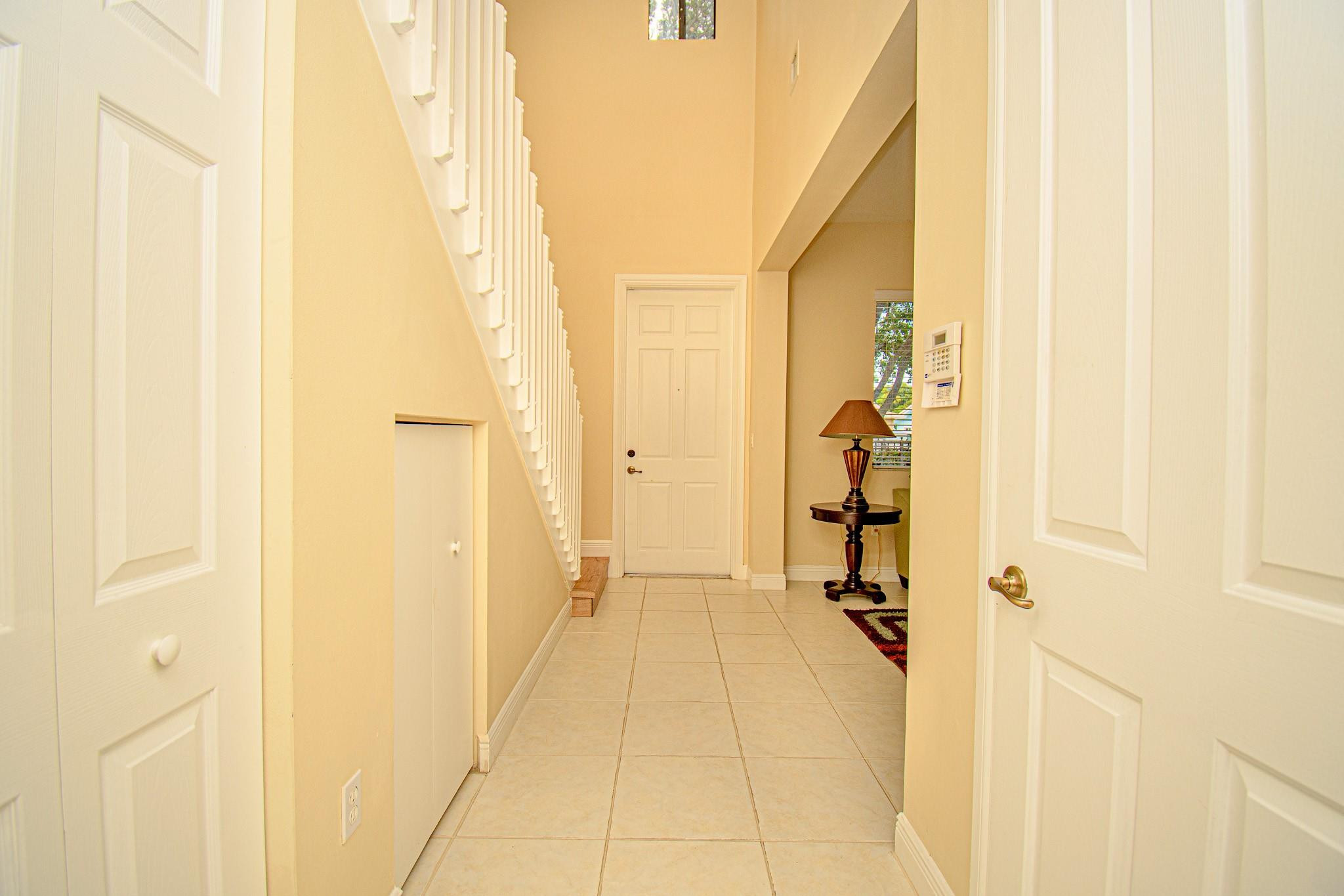 2407 Venetian Way