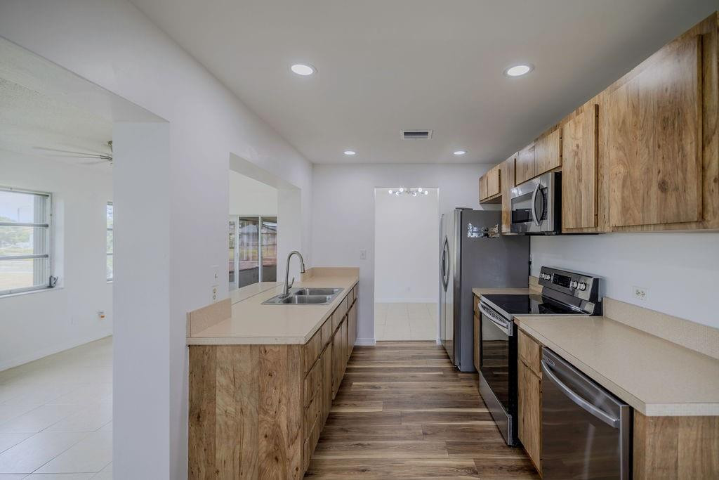 4800 NW 44th Ave
