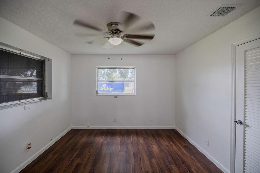 4800 NW 44th Ave