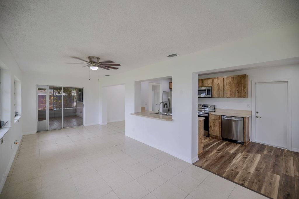 4800 NW 44th Ave