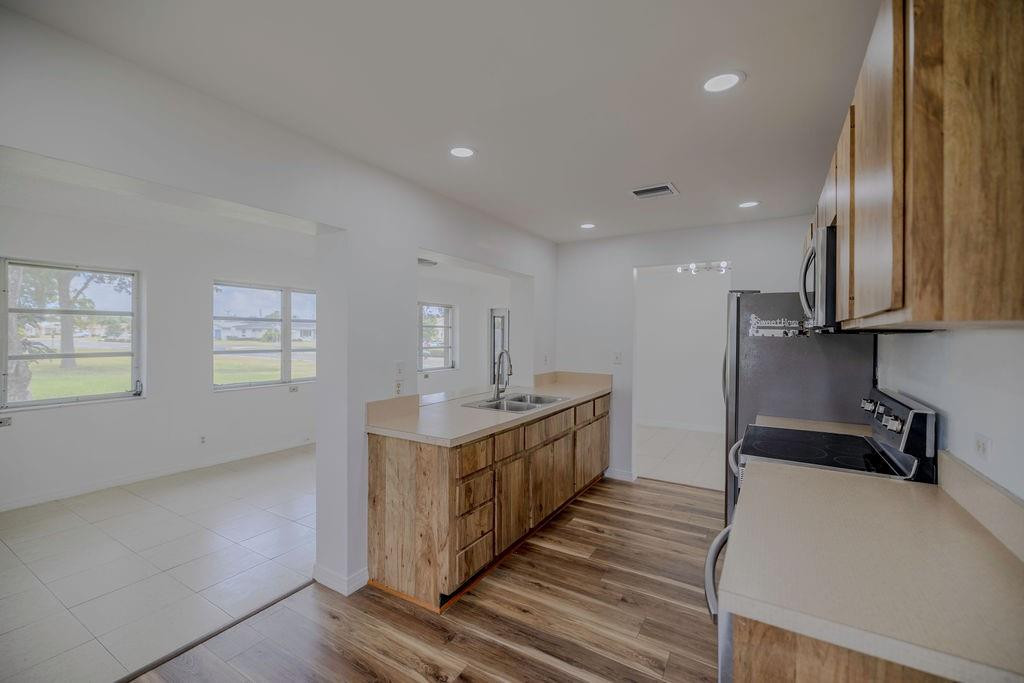 4800 NW 44th Ave
