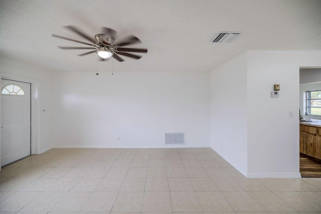 4800 NW 44th Ave
