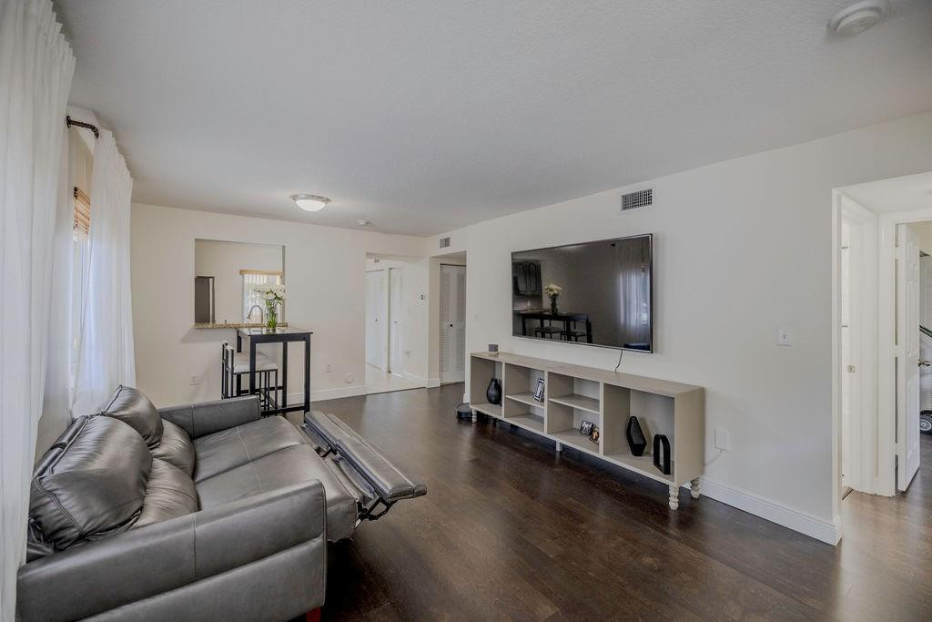 6245 SW 47th Mnr 101