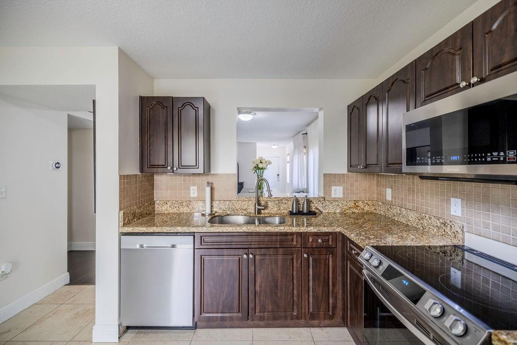 6245 SW 47th Mnr 101