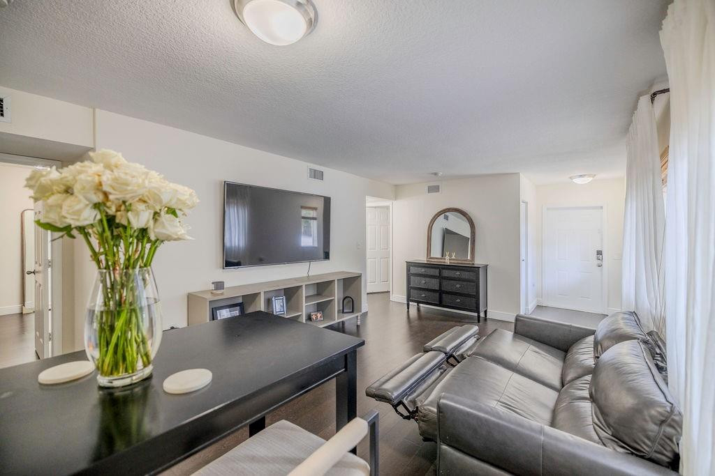 6245 SW 47th Mnr 101