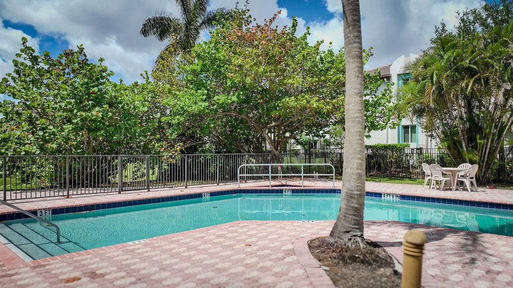 6245 SW 47th Mnr 101