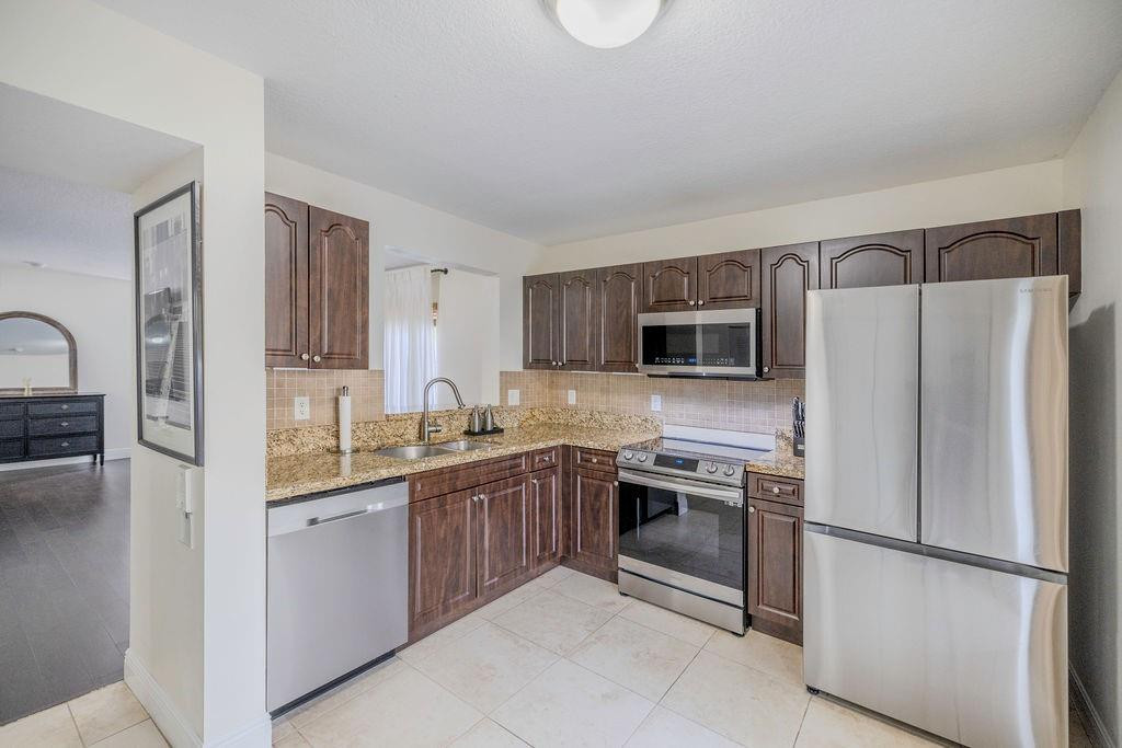 6245 SW 47th Mnr 101