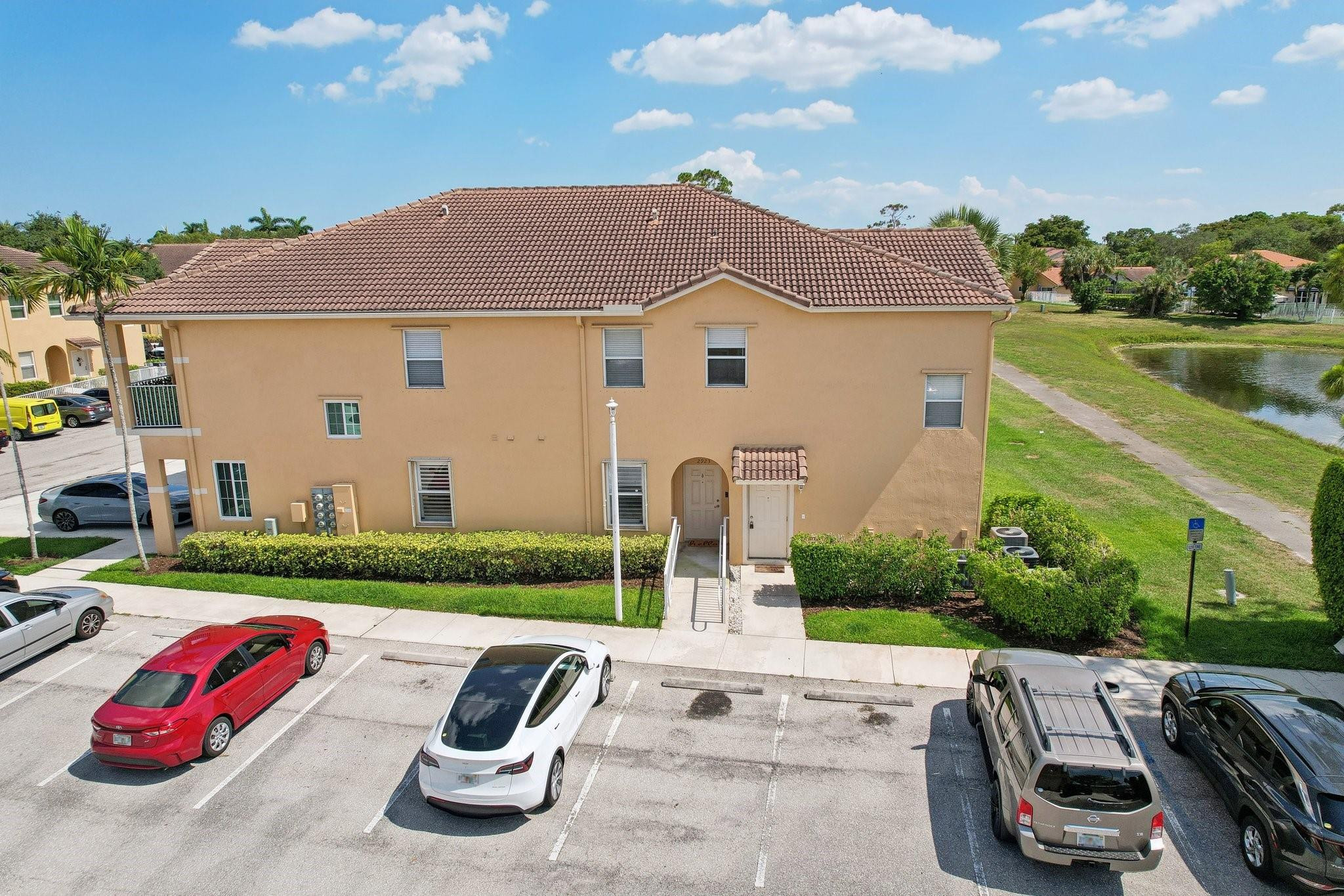 2923 Crestwood Ter 5104