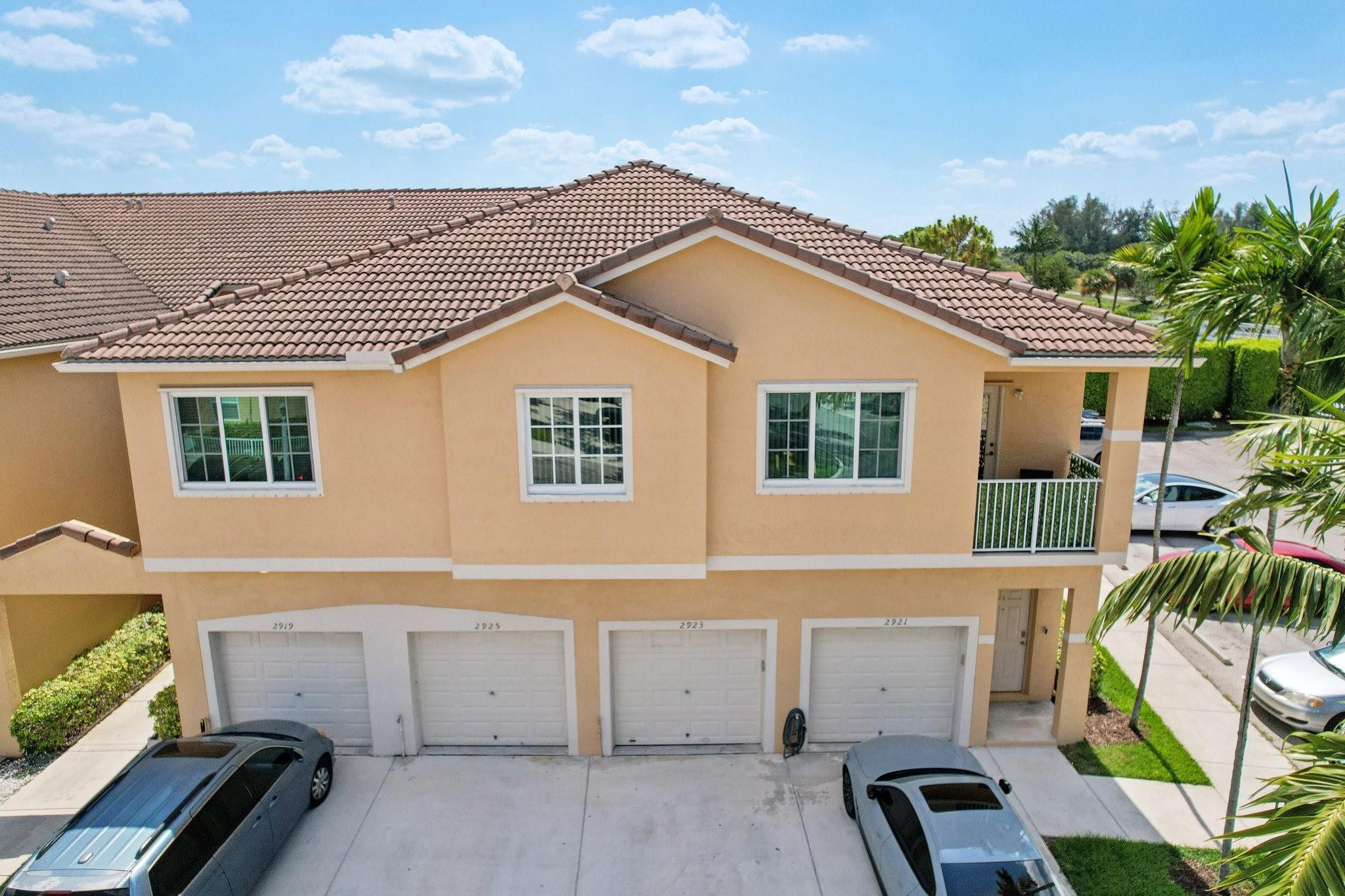 2923 Crestwood Ter 5104