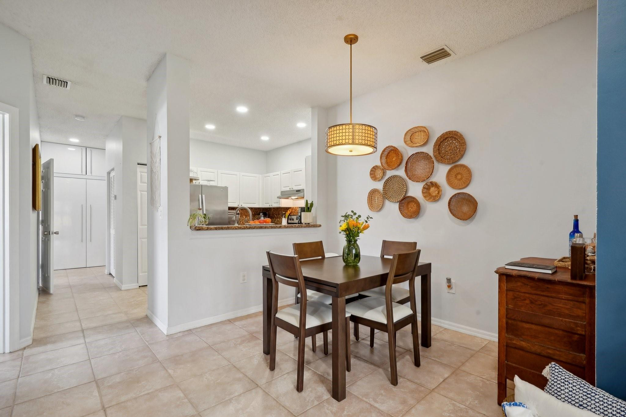 2923 Crestwood Ter 5104