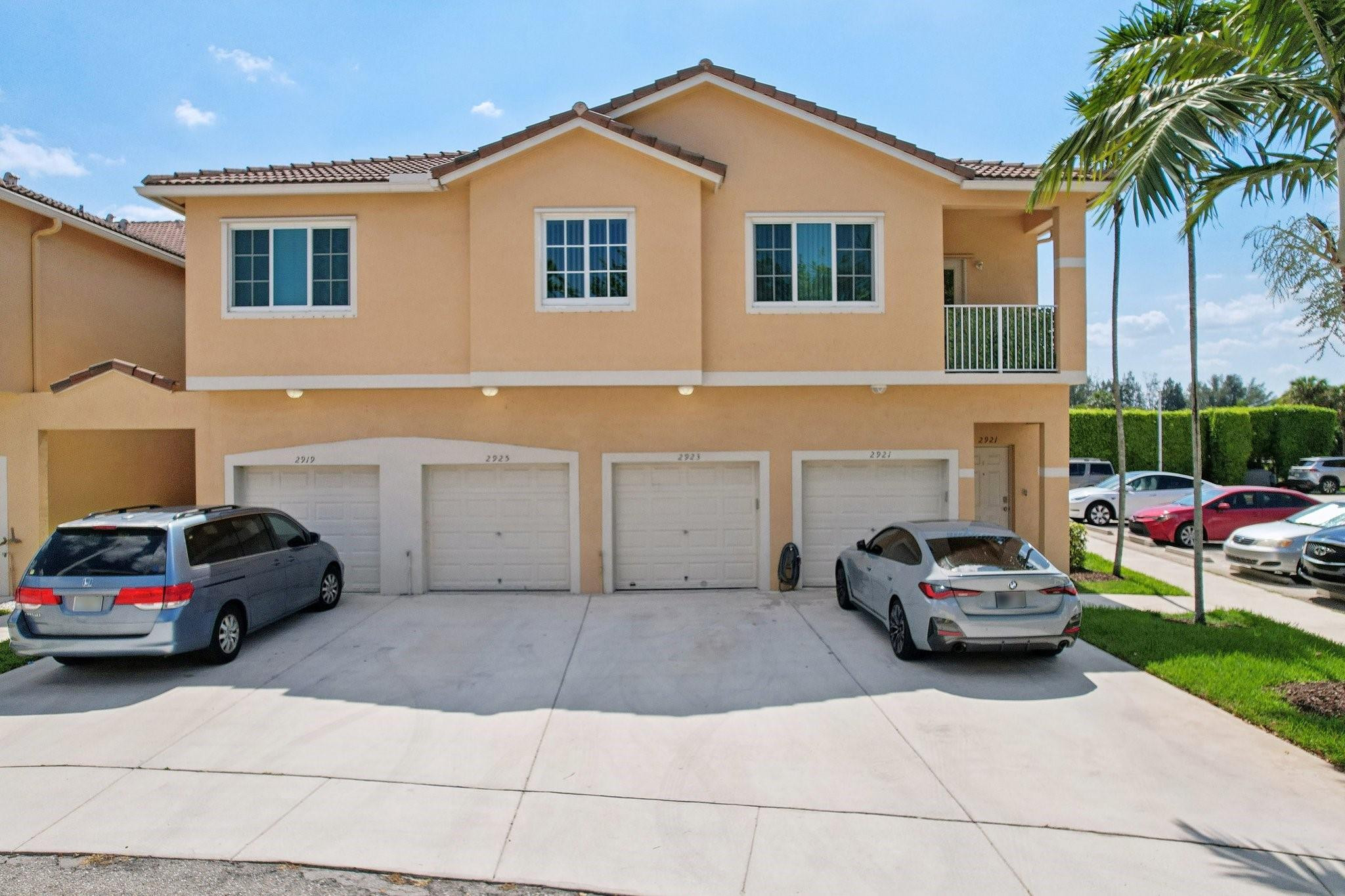 2923 Crestwood Ter 5104