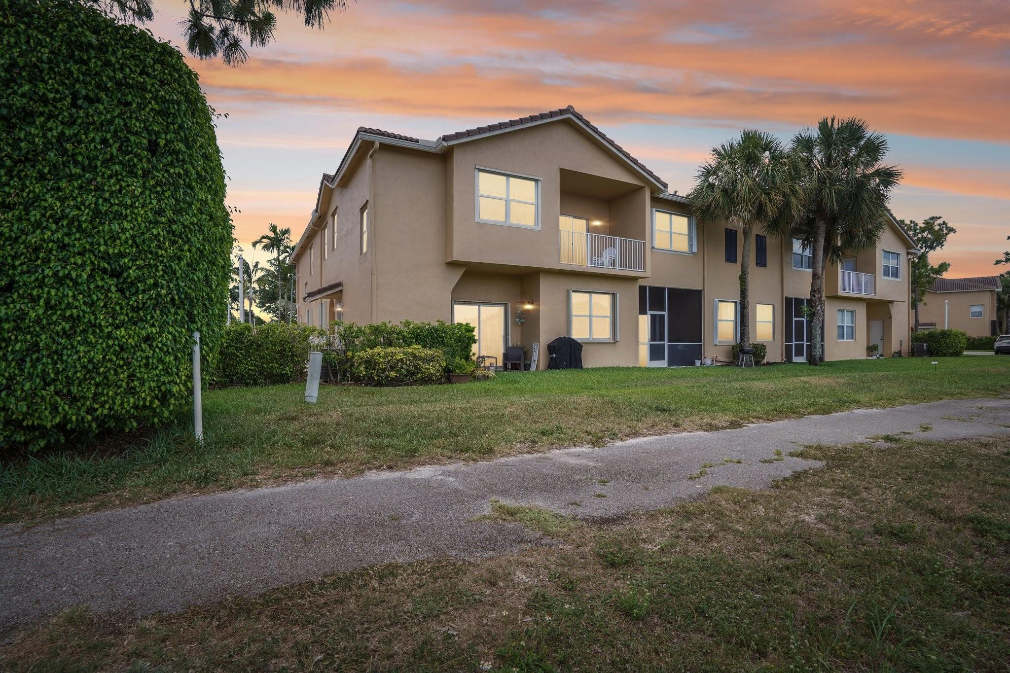 2923 Crestwood Ter 5104