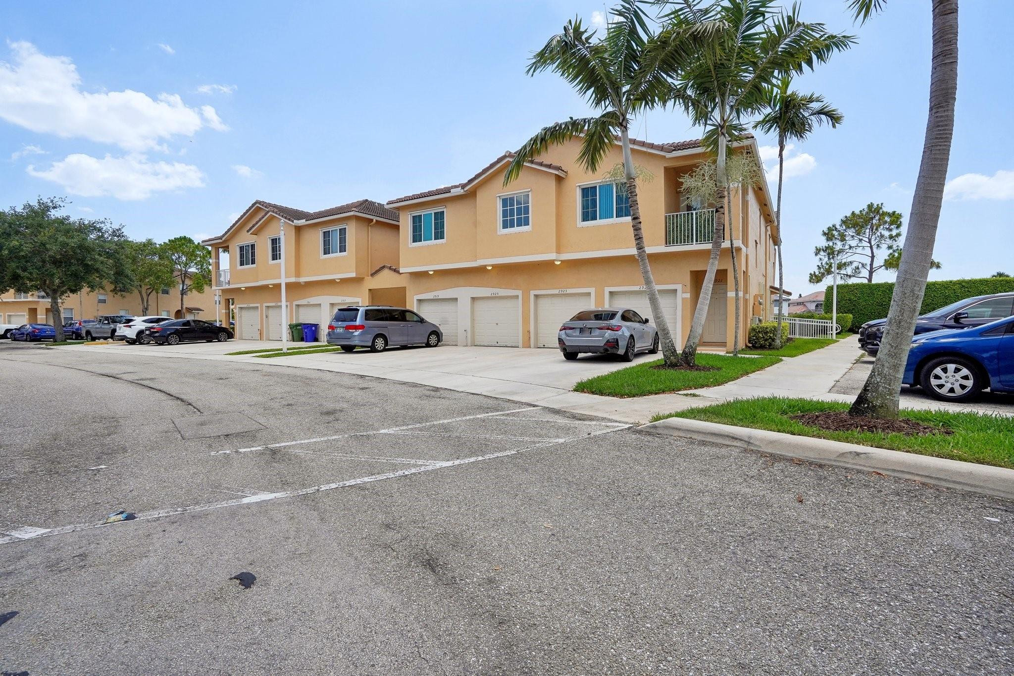 2923 Crestwood Ter 5104