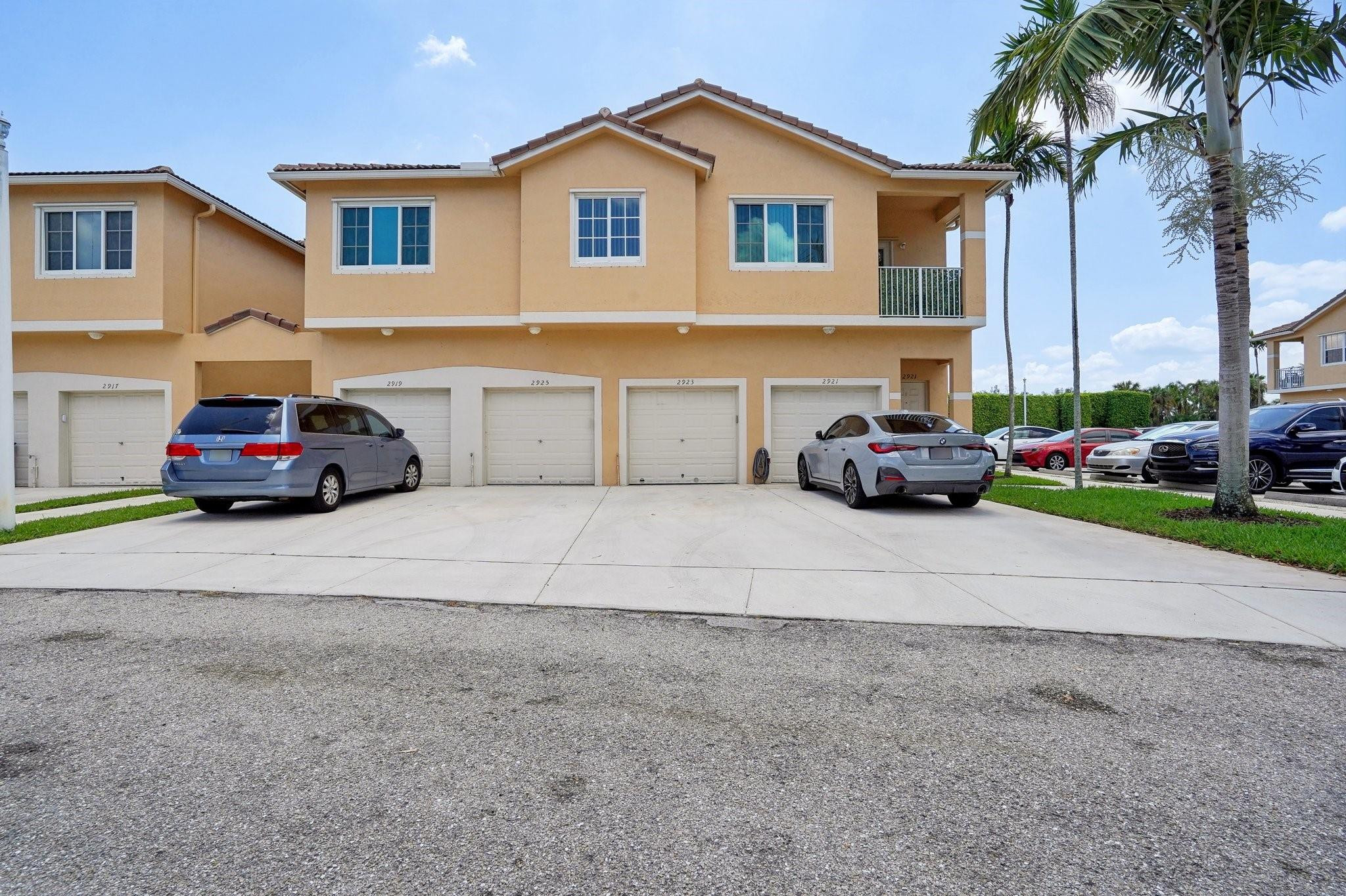 2923 Crestwood Ter 5104