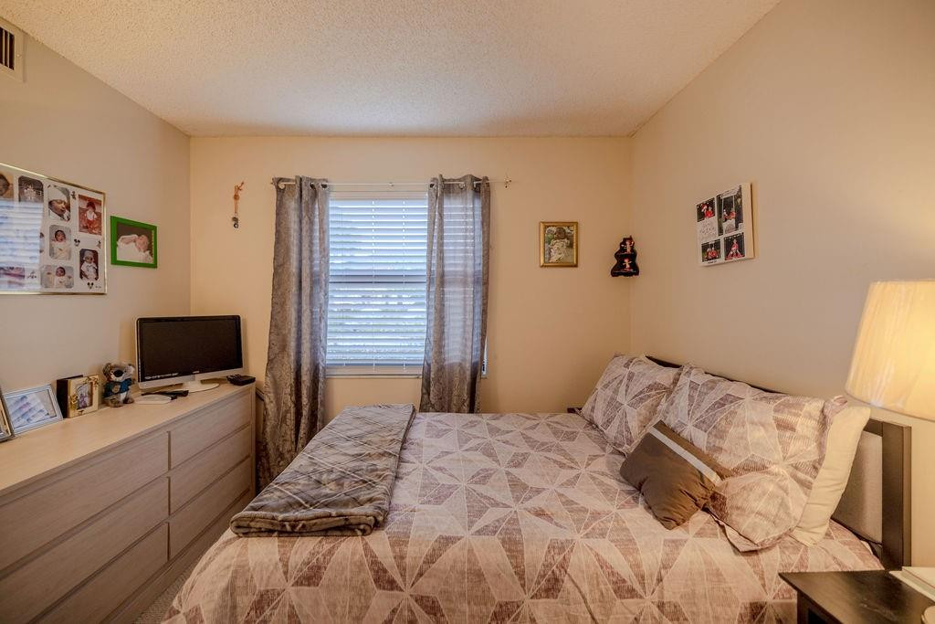 124 NW 93rd Ave 101