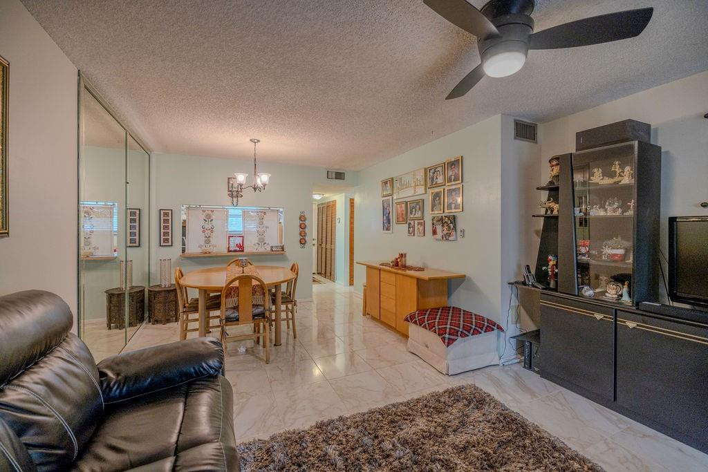124 NW 93rd Ave 101