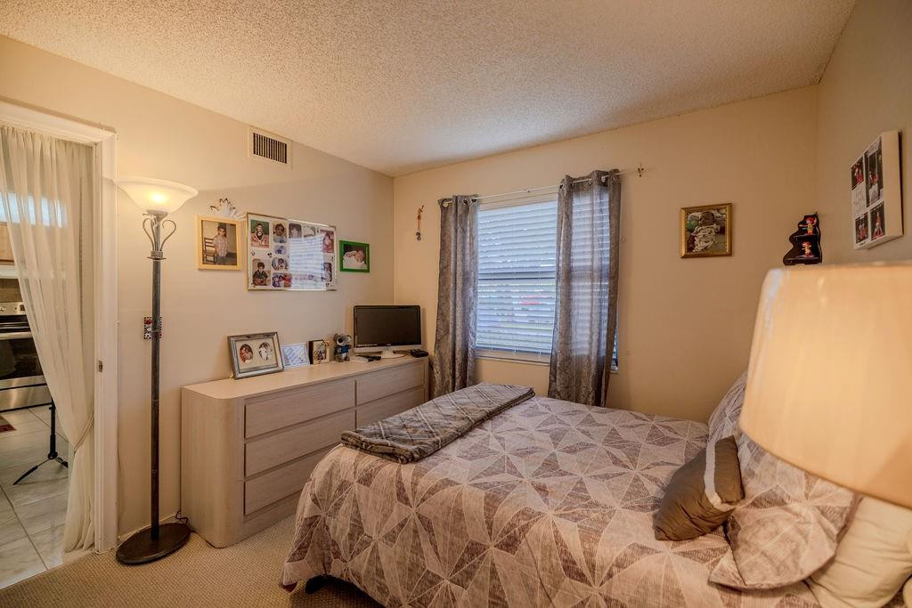 124 NW 93rd Ave 101