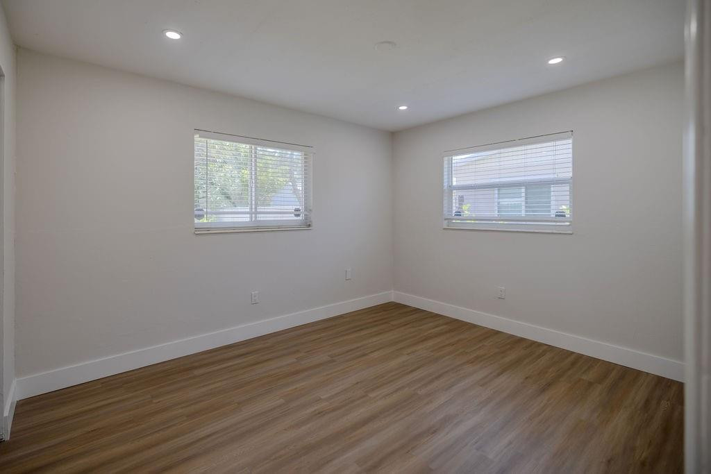 7730 NW 38th St
