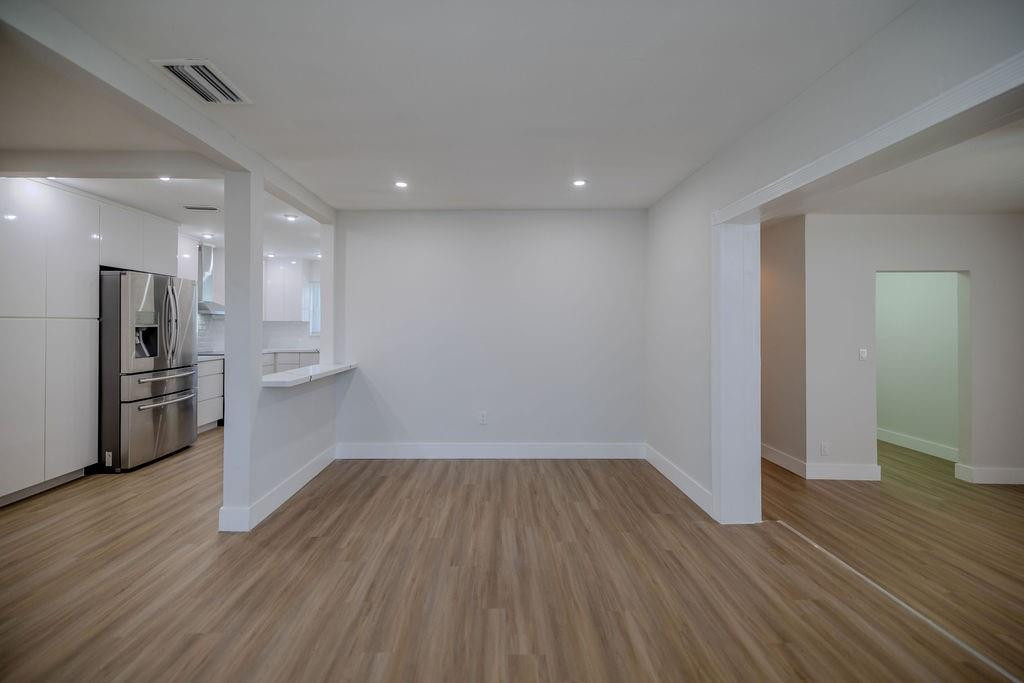 7730 NW 38th St