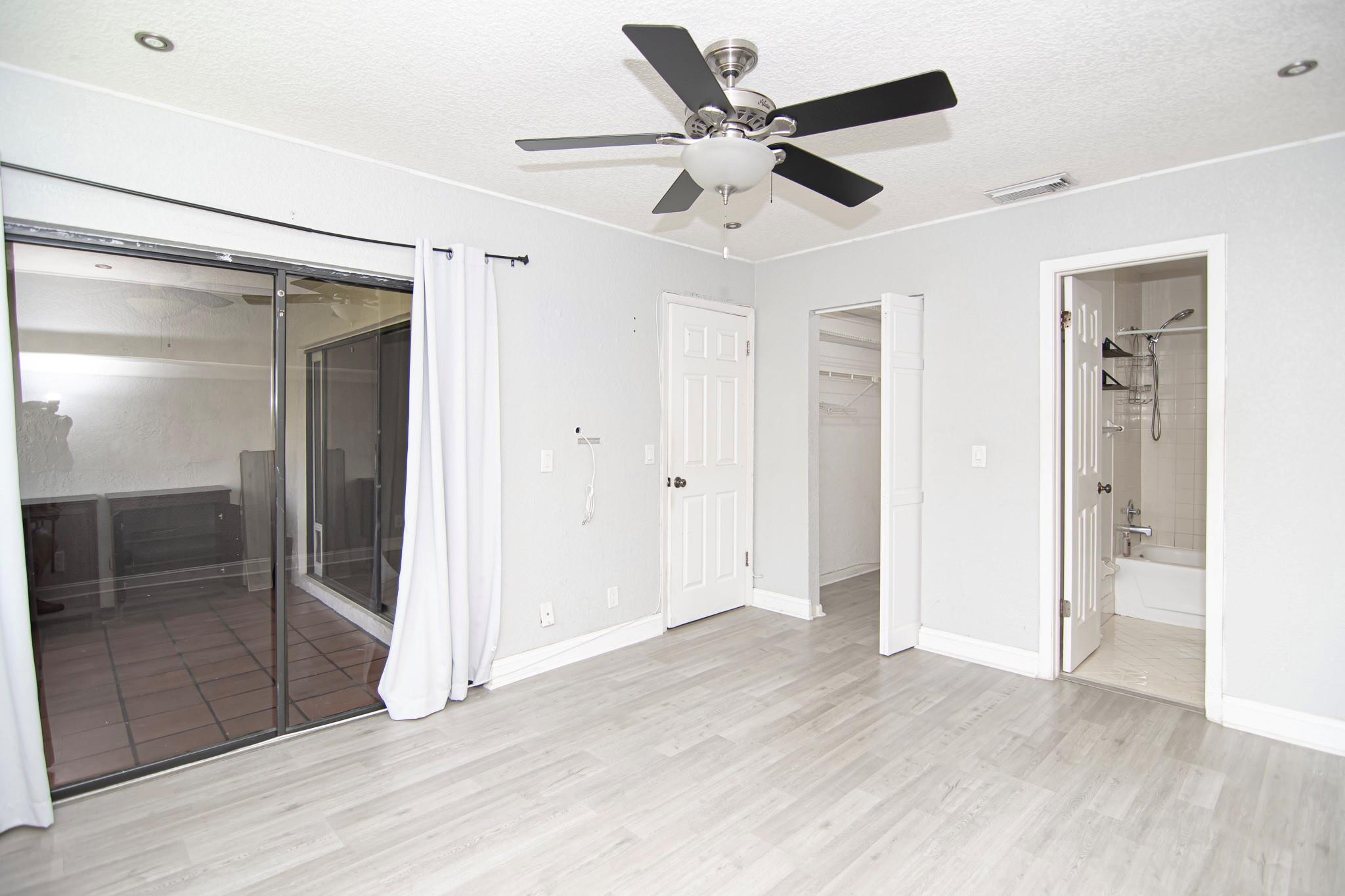 369 NW 36th Ave