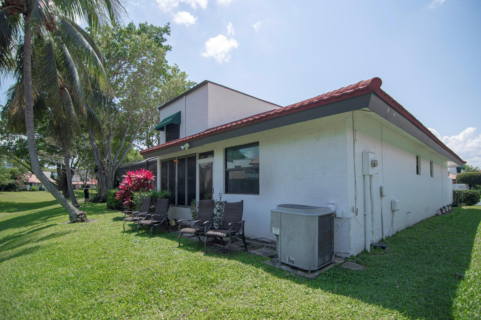 369 NW 36th Ave