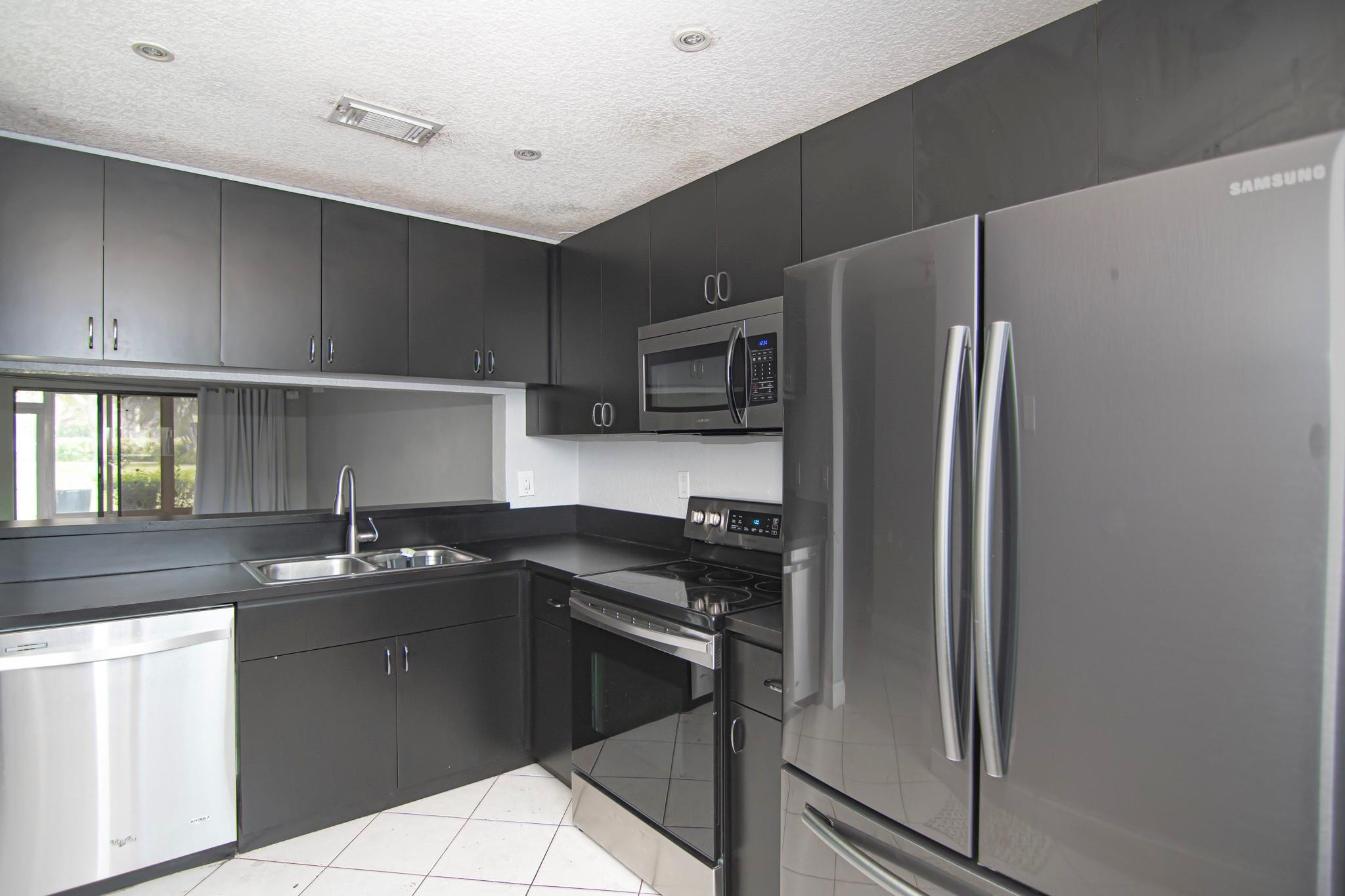 369 NW 36th Ave