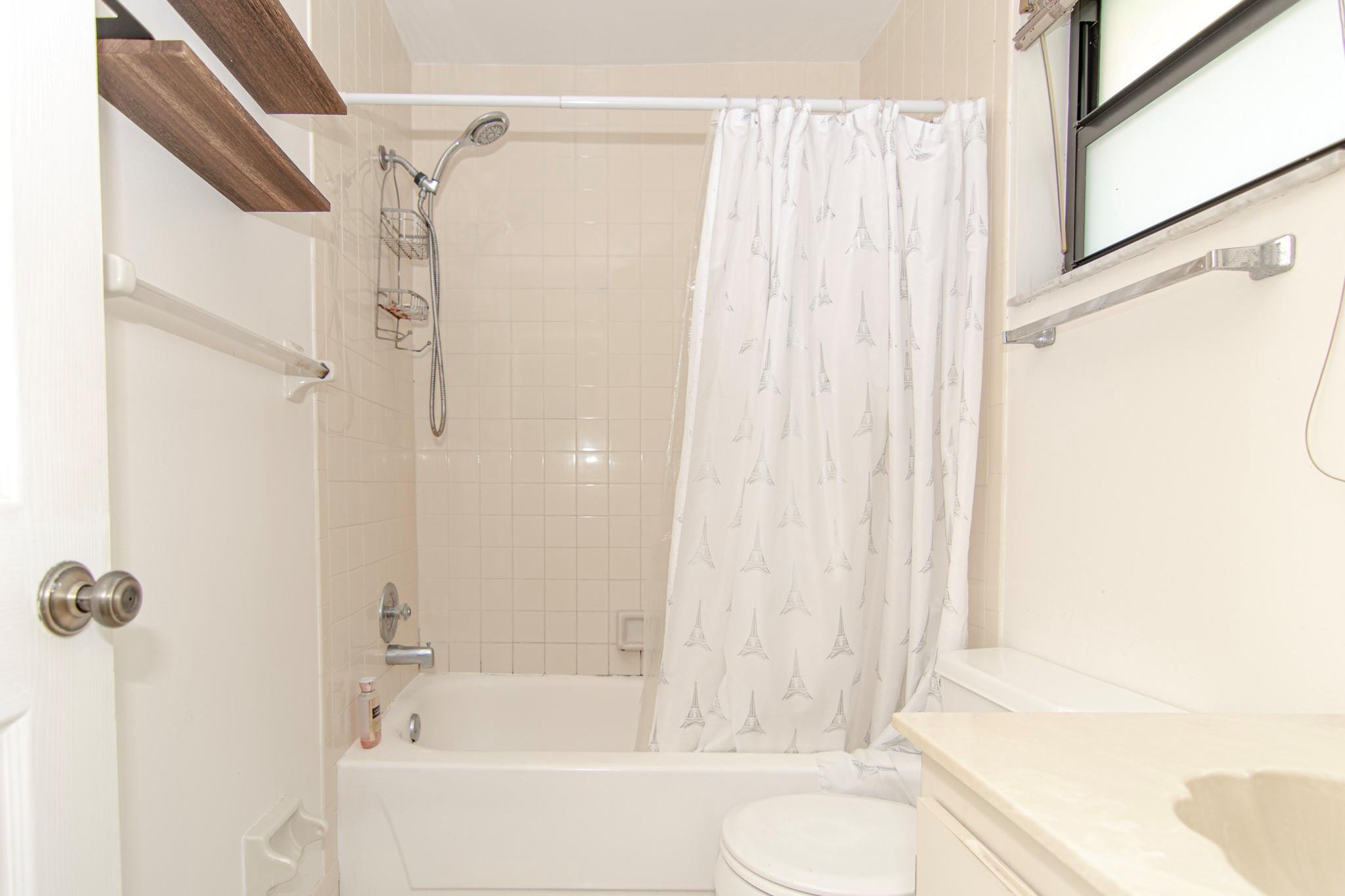 369 NW 36th Ave