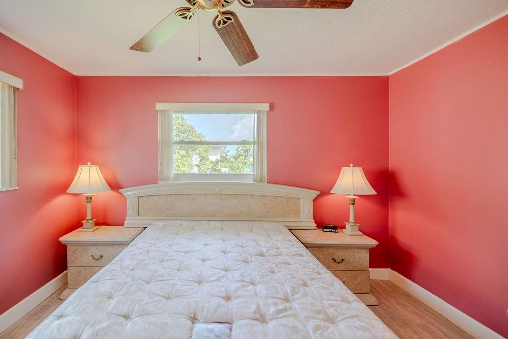 5405 NW 49th ter