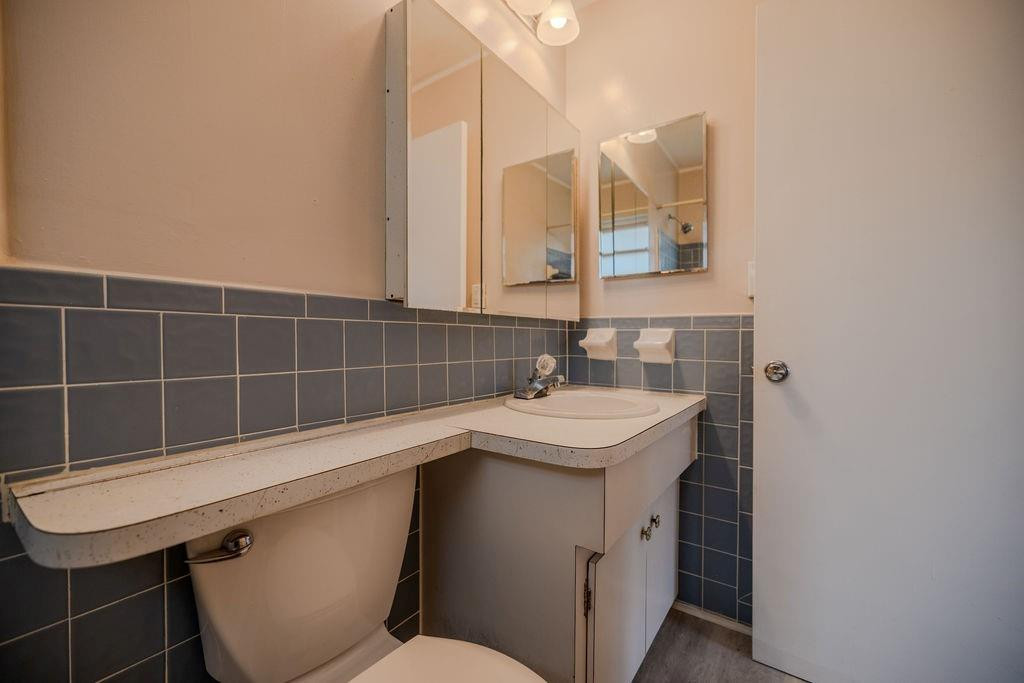 5405 NW 49th ter