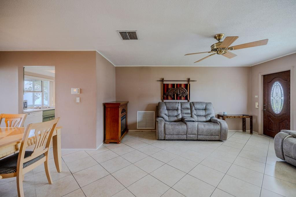 5405 NW 49th ter