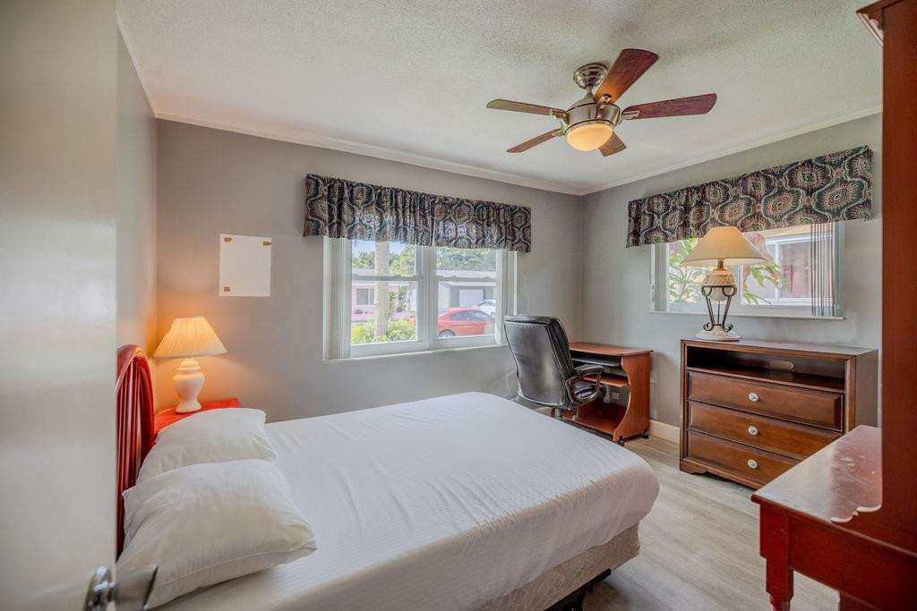 5405 NW 49th ter