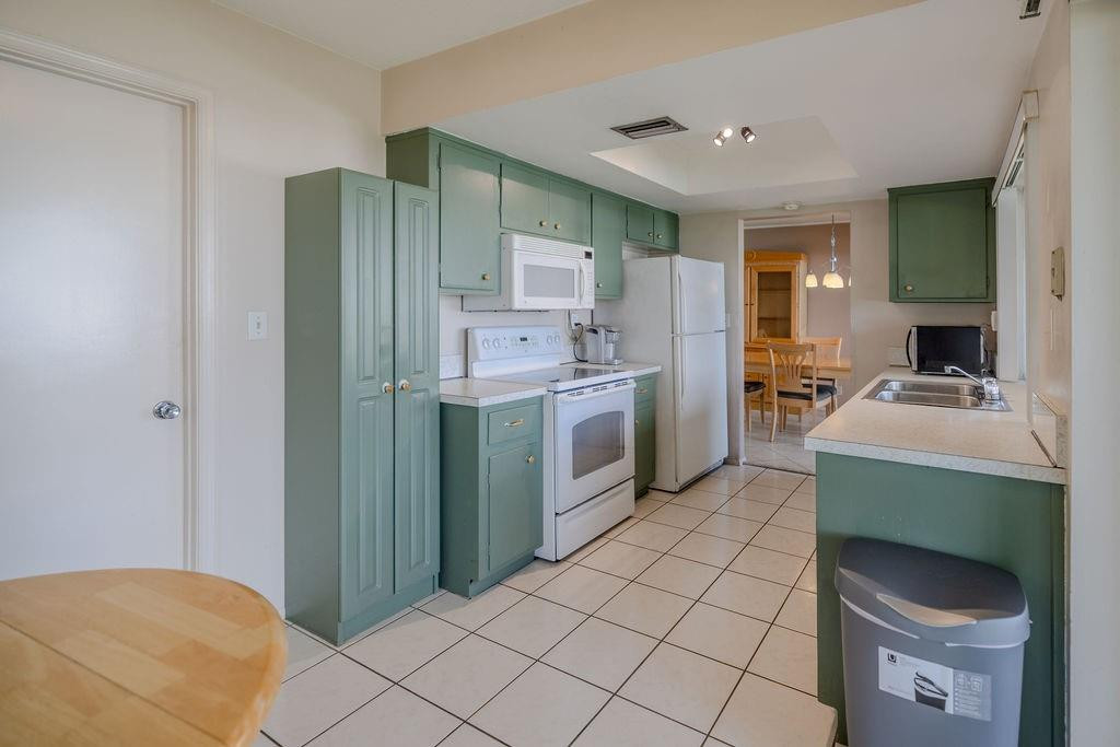 5405 NW 49th ter