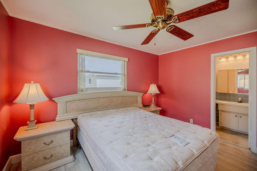 5405 NW 49th ter
