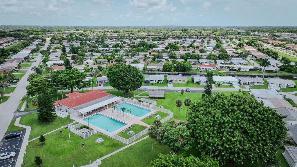 5405 NW 49th ter