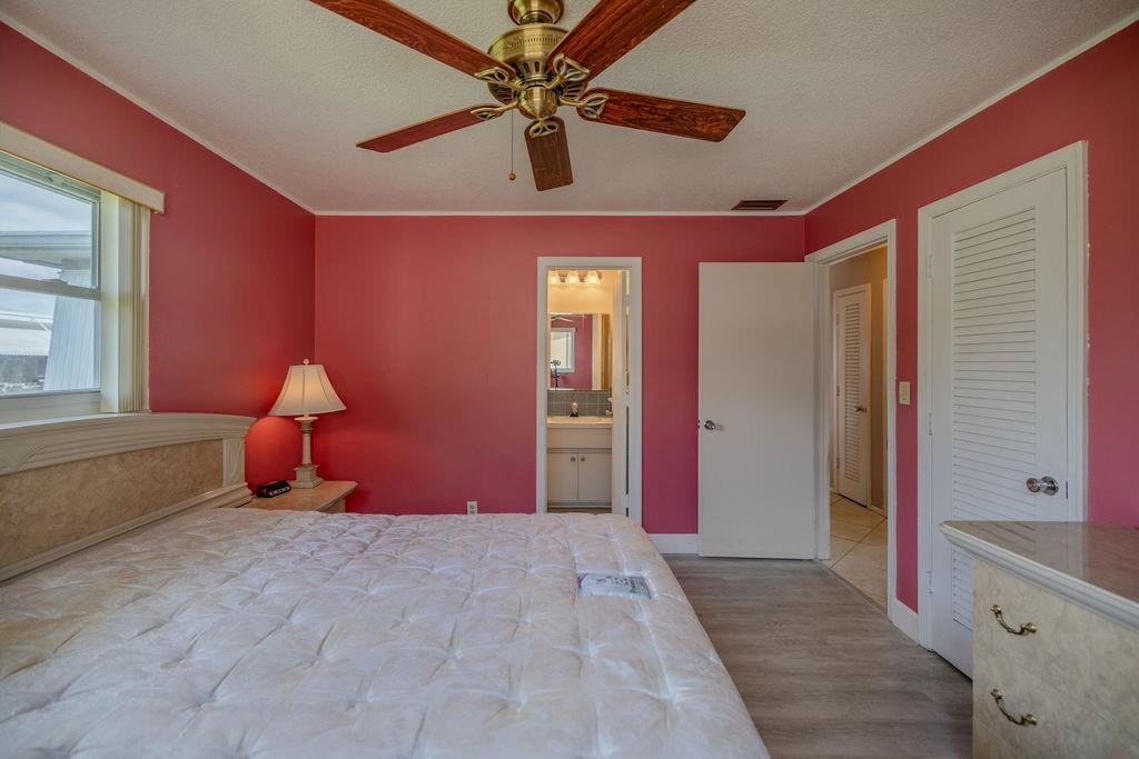 5405 NW 49th ter