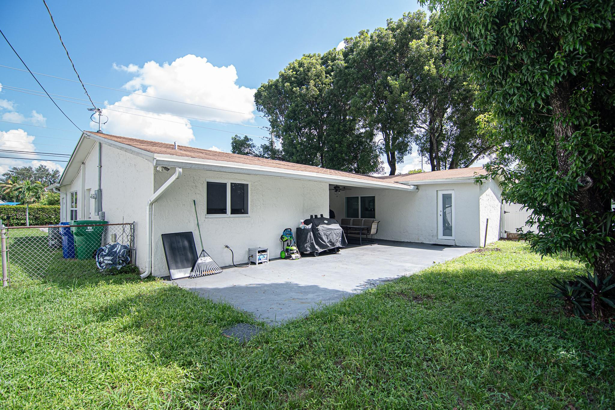 8612 Miramar Boulevard, Miramar