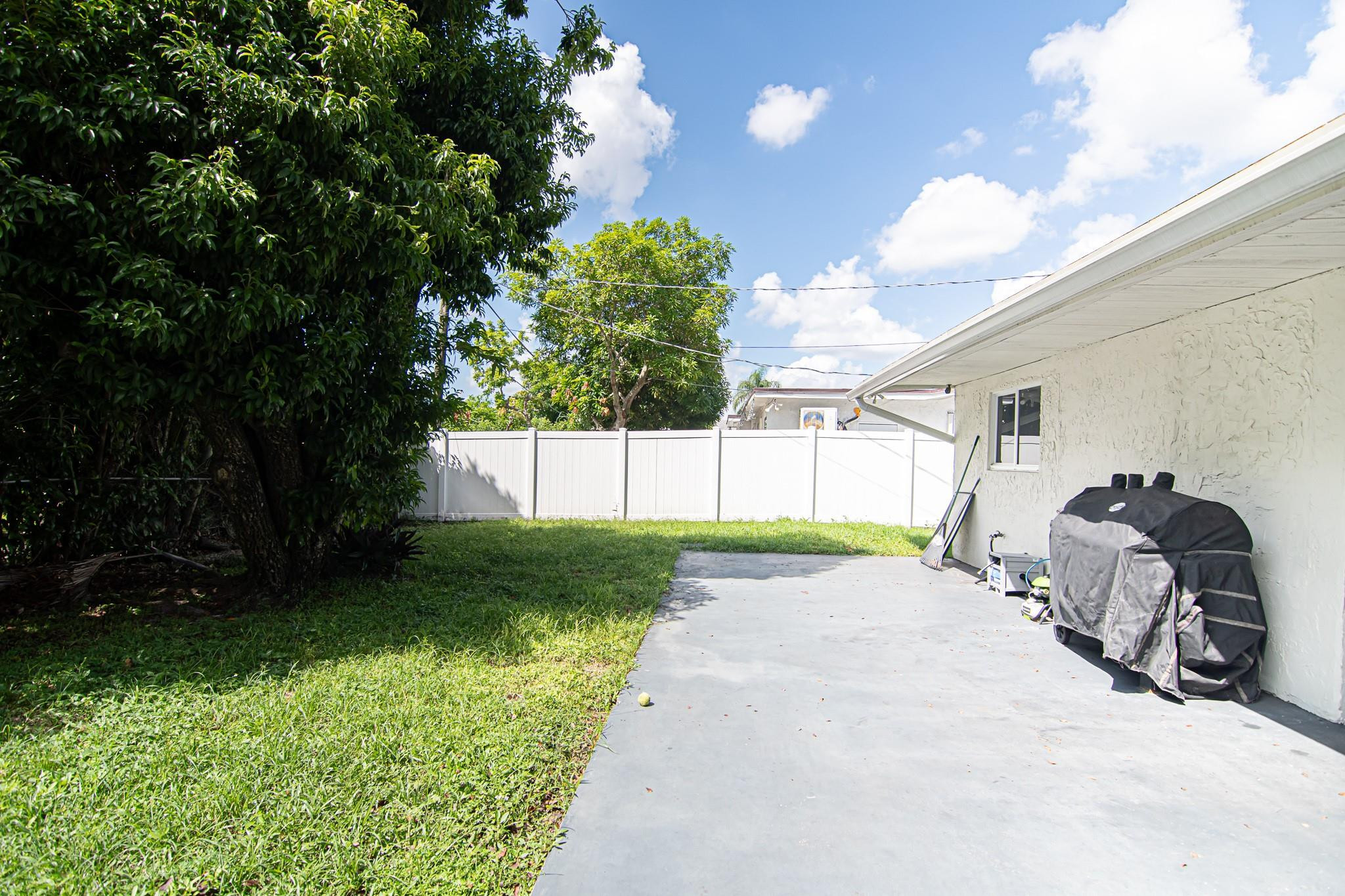 8612 Miramar Boulevard, Miramar