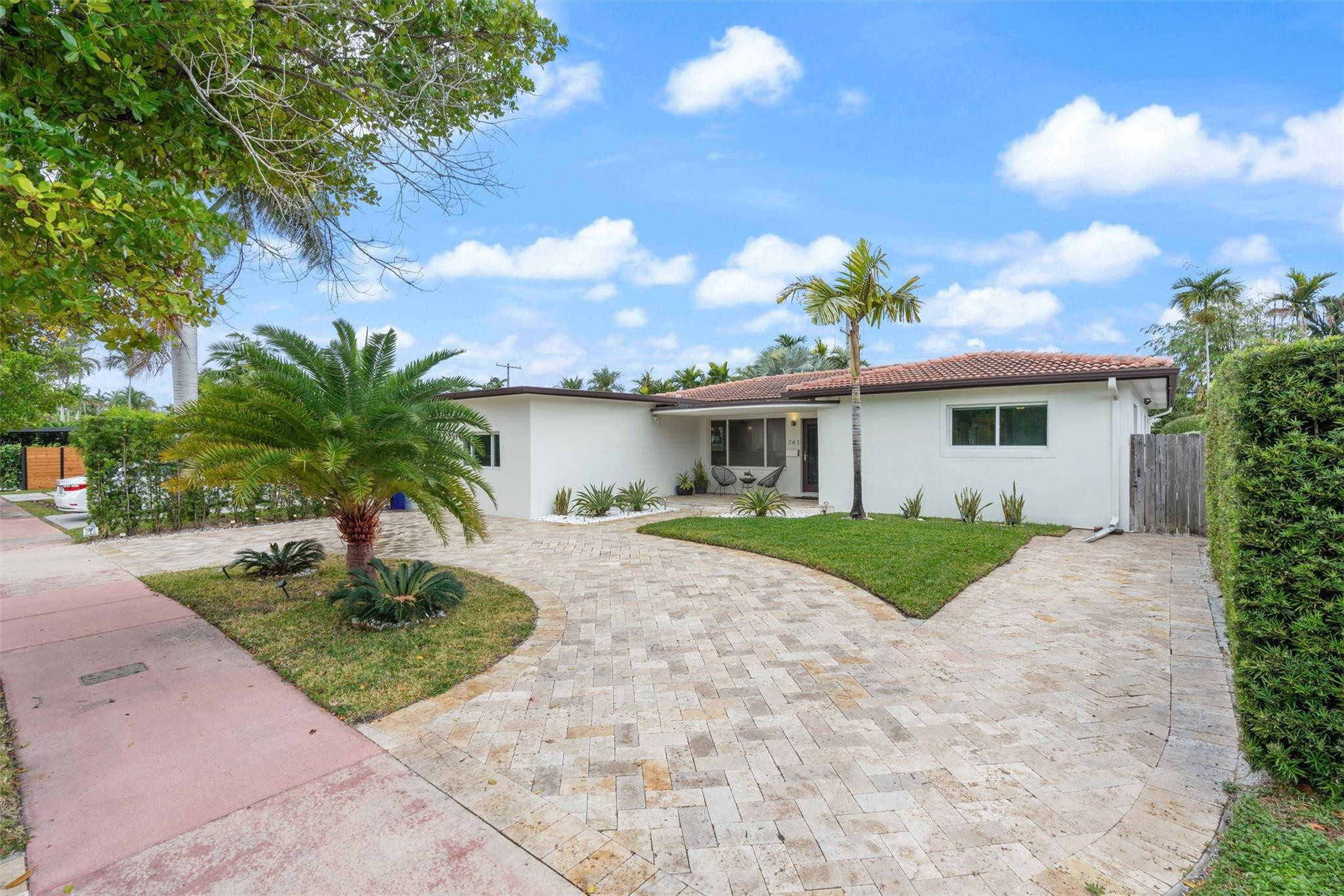 741 Fairway Dr