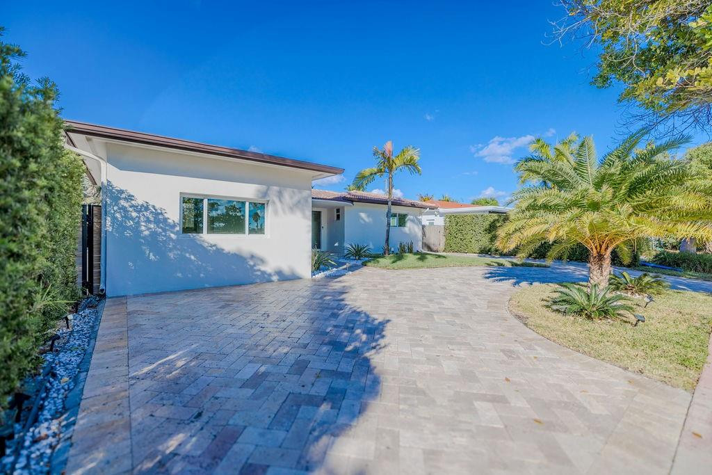 741 Fairway Dr