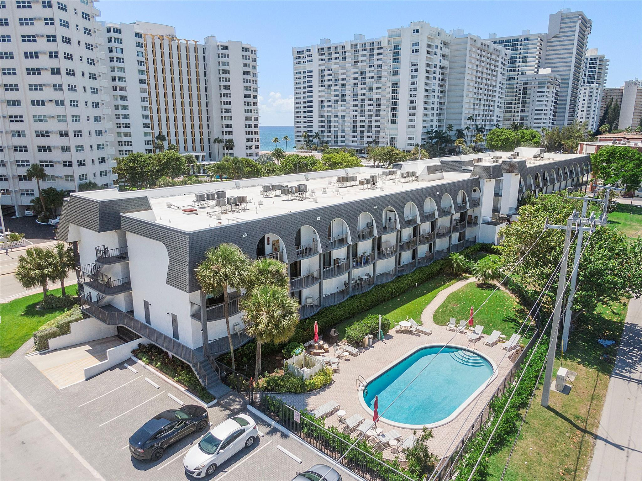 4013 N Ocean Dr 107