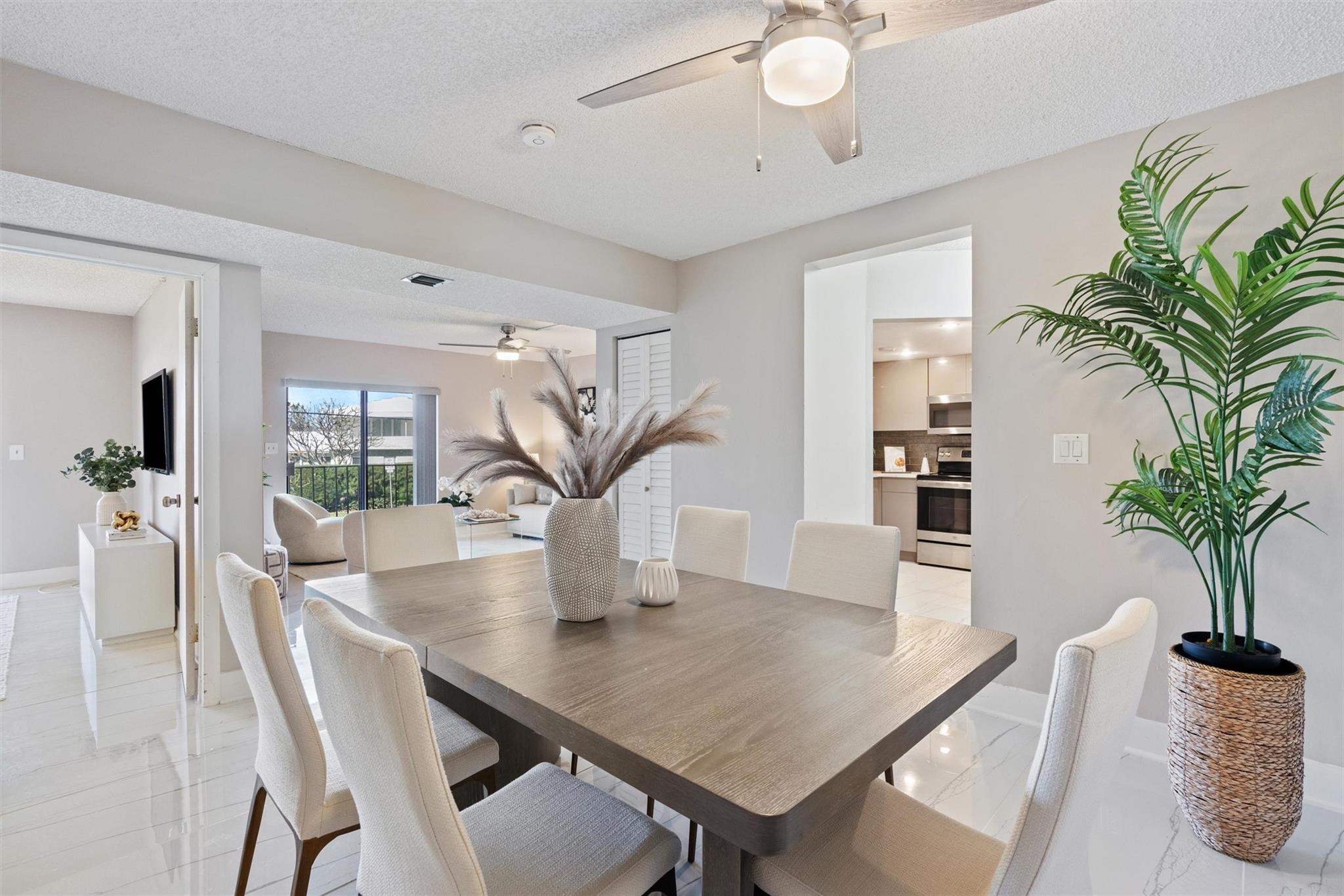 4013 N Ocean Dr 107
